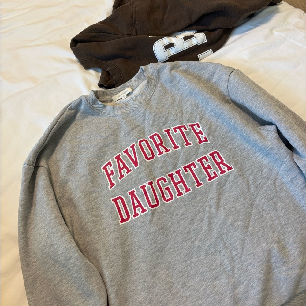 Gray 'Favorite Daughter' Sweatshirt